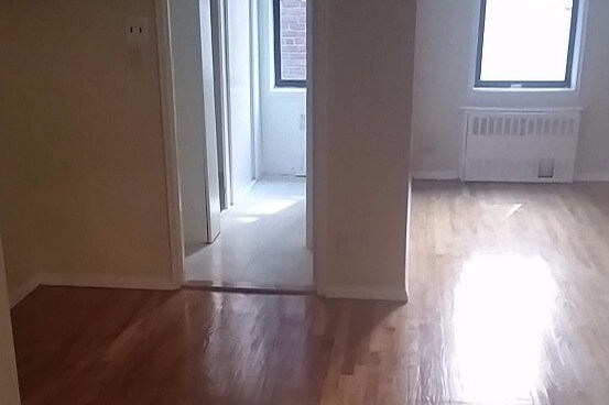 Primary Photo - 1827 Walton Ave