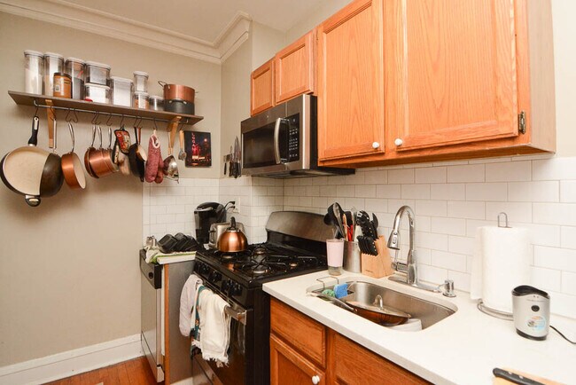 Foto del edificio - 2842 W Fletcher St