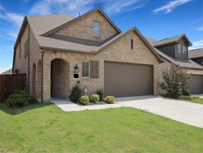 Building Photo - 3936 Mercedes Bend