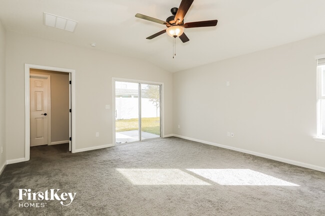 Foto del edificio - 84 Vicksburg Dr