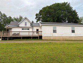 Building Photo - 2029 County Rte 1