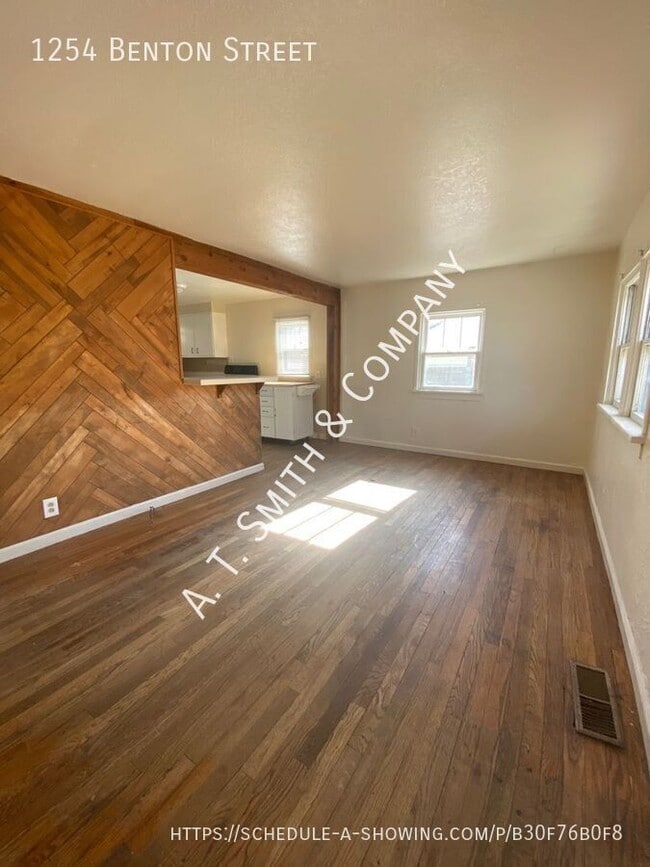 Photo - 1254 Benton St House