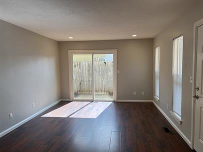 Building Photo - 2239 Donna Dr