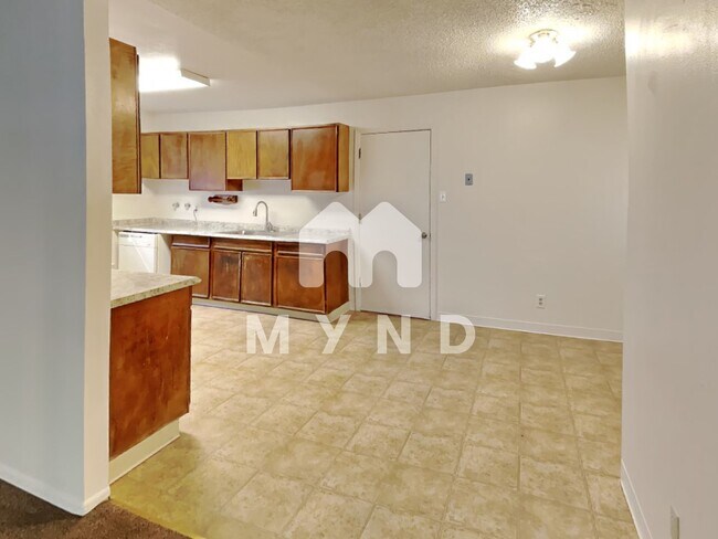 Building Photo - 2910 Apollo Way