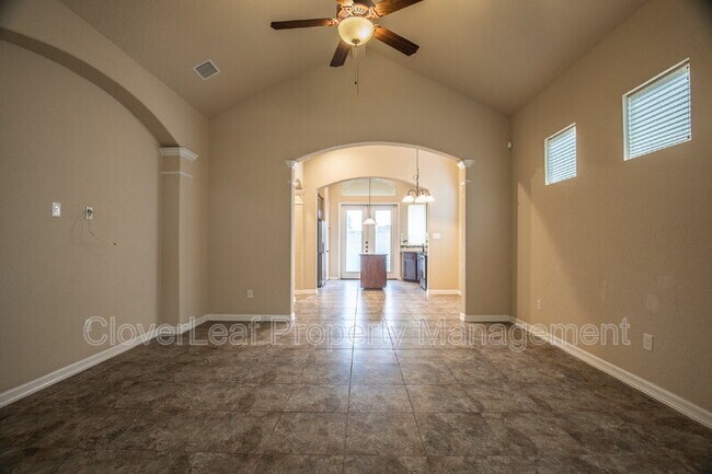 Building Photo - 3946 Bogie Way