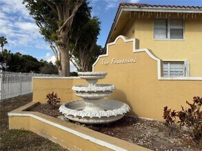 Building Photo - 15635 SW 74th Cir Dr