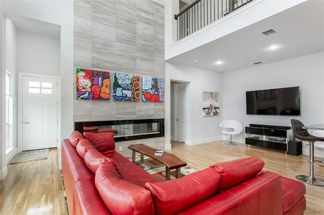 Foto del edificio - 801 Cameron Ct