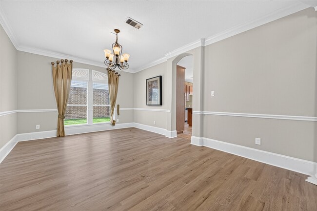 Building Photo - 9735 Lansing Meadows Dr
