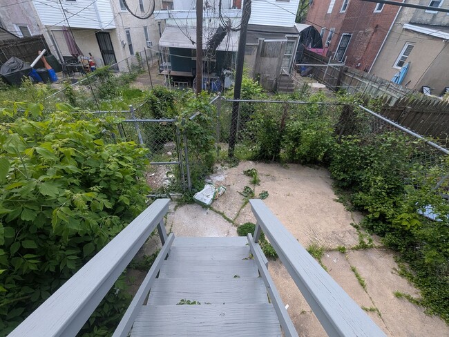 Building Photo - Front Porch Row - Oak Lane