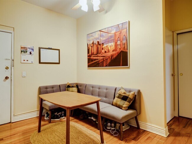 Foto del edificio - 264 9th St