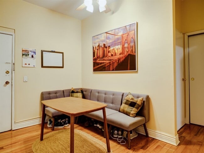 Building Photo - 264 9th St