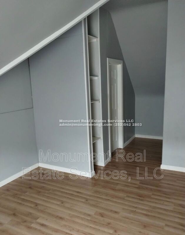 Foto del edificio - 3871 E 54th St