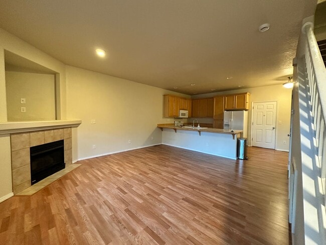 Building Photo - NW Corvallis 3-Bedroom Townhome with Two-Car Garage