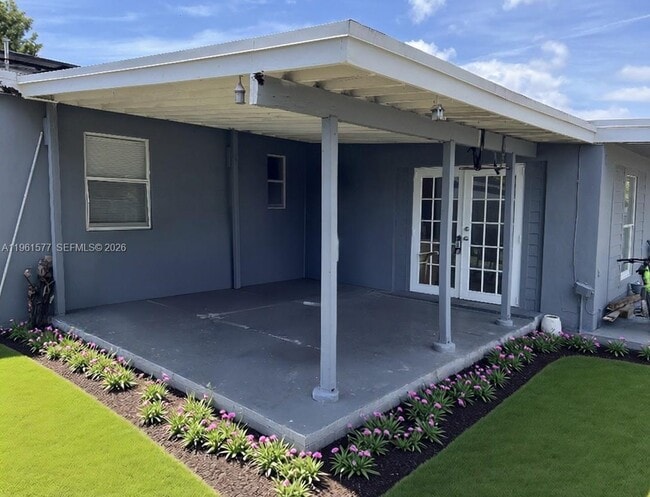 Photo - 1885 NE 53rd St House