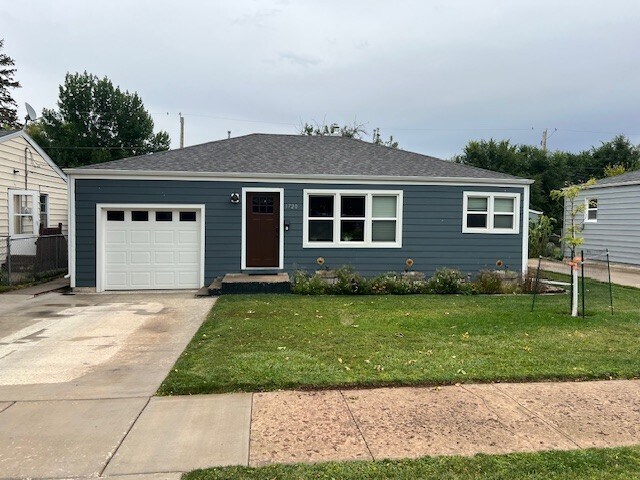 Foto principal - 1720 Rushmore St
