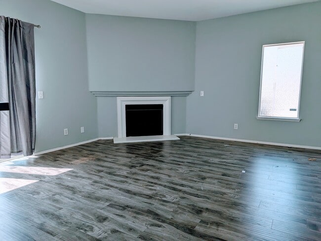 Foto del edificio - 6815 N Escena St