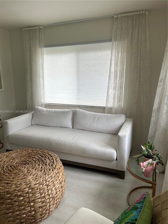 Foto del edificio - 2936 SW 23rd St