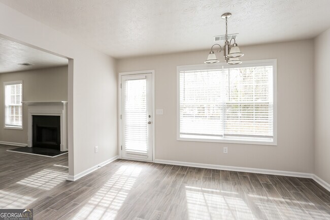 Building Photo - 210 Makenna Dr