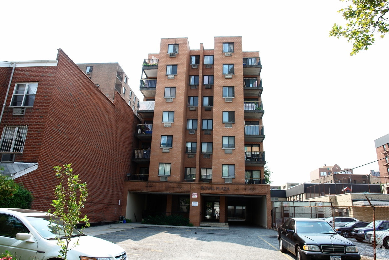 Building Photo - 14468 38th Ave
