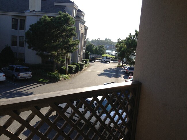 Foto del edificio - 409 Harbour Pt