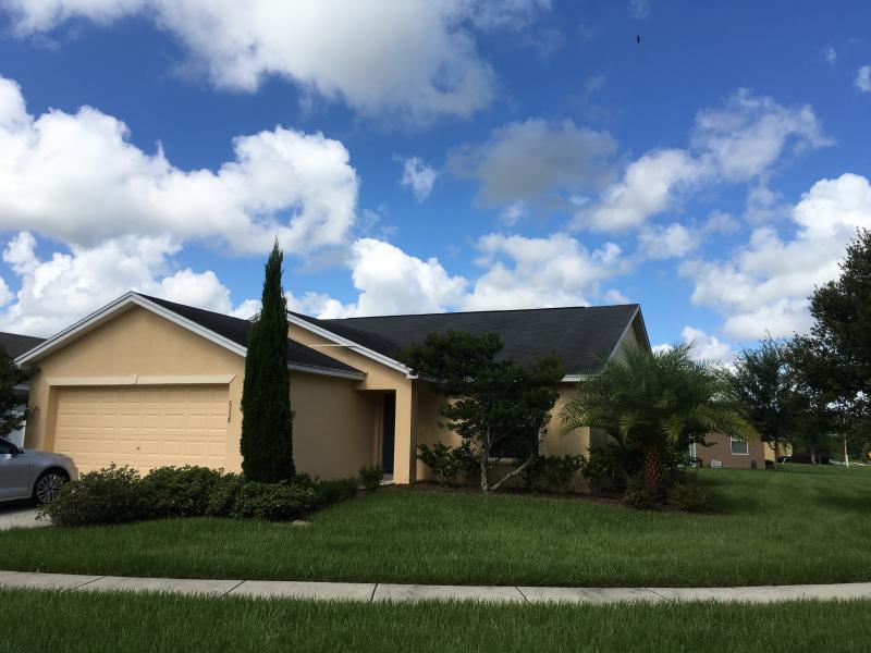 6338 Twin Bridges Dr, Zephyrhills, FL 33541 House Rental in