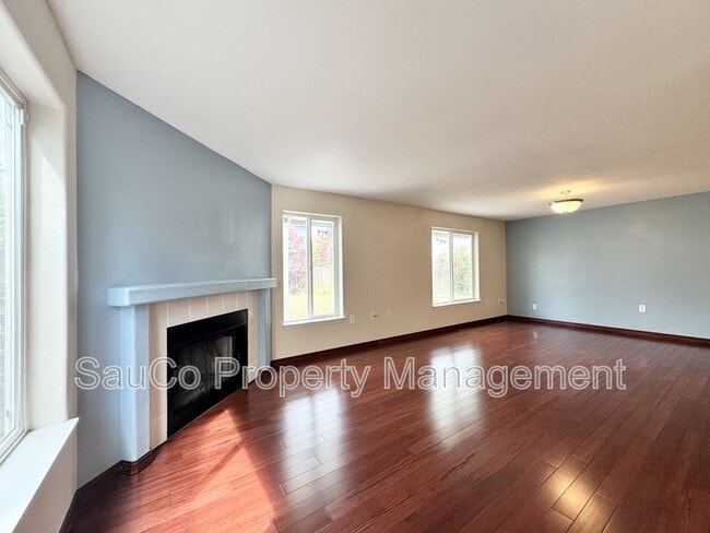 Foto del edificio - 951 SW 208th Pl