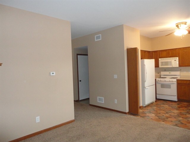 Building Photo - 14025 Emerald Court
