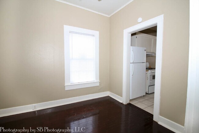 Building Photo - Great 2 bedroom in Highland!
