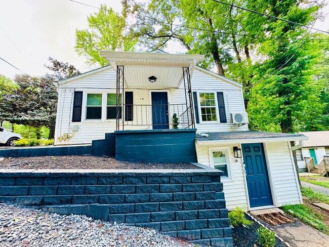 Foto del edificio - 1 Christopher St