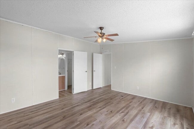 Foto del edificio - 4339 Stagecoach Rd