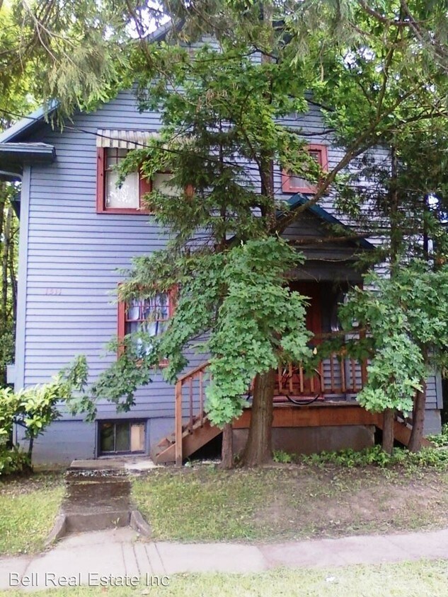 1511 High St Unit 2, Eugene, OR 97401 Room for Rent in Eugene, OR