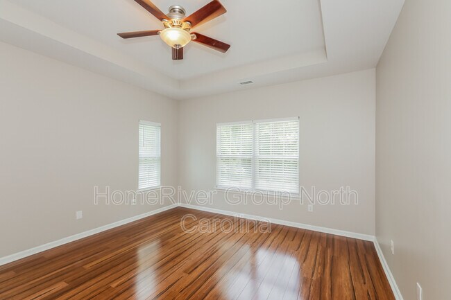 Foto del edificio - 1009 Brook Valley Run