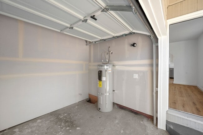 Foto del edificio - 404-406 SW Elmwood Ave