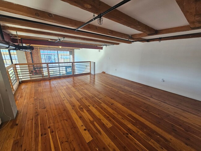 Building Photo - Unique & Spacious Live / Work Loft in the ...