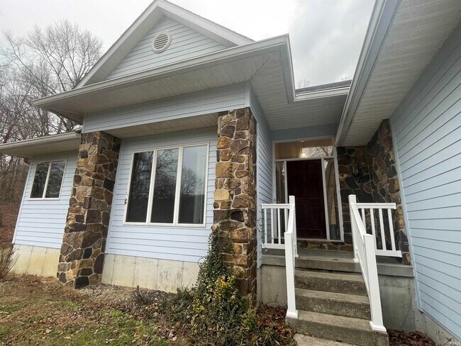 Foto del edificio - 5893 S Black Ankle Rd