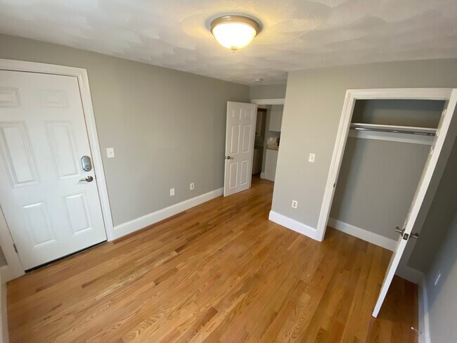 Foto del edificio - 303 Highland Ave
