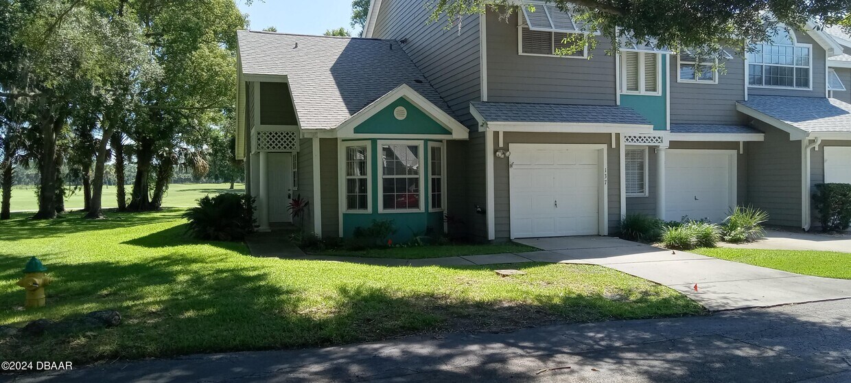 Primary Photo - 137 Grand Oaks Cir
