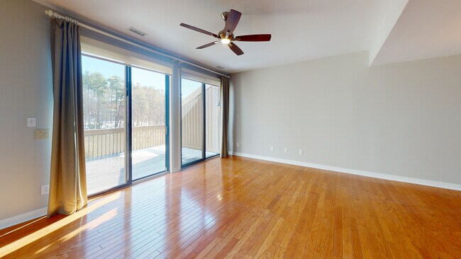 Building Photo - 10 Bayswater Pl