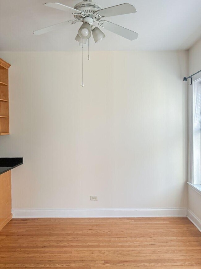 Foto del edificio - 4808 N Paulina St