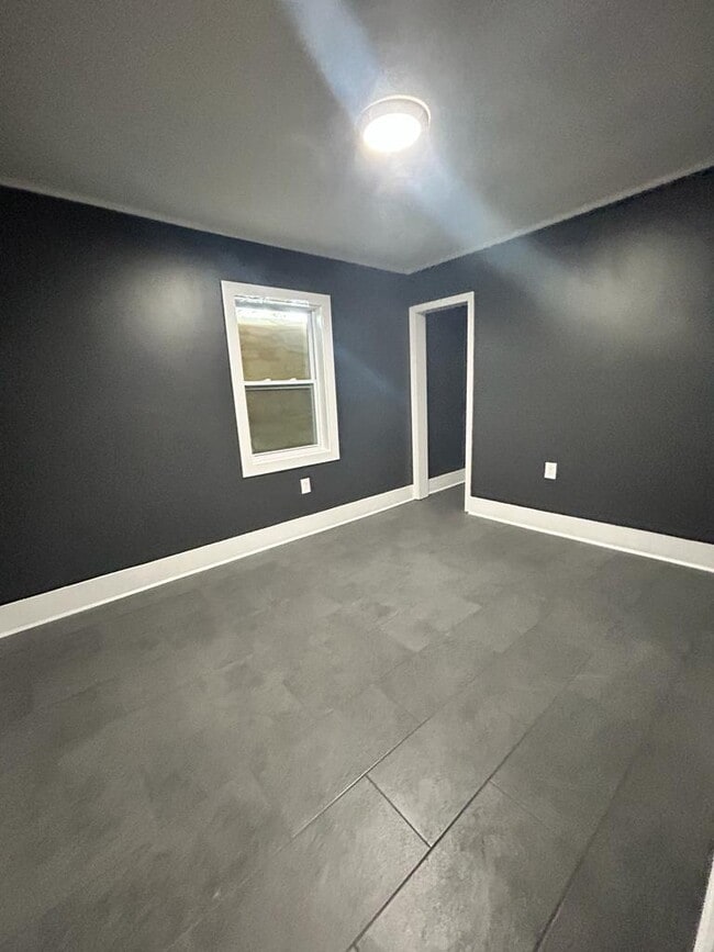 Photo - 860 Inez St House