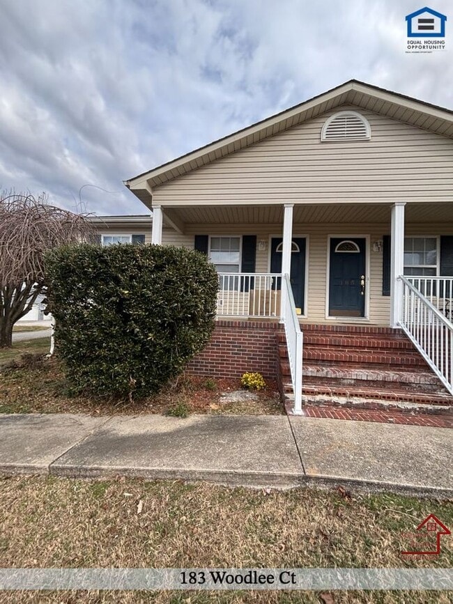 Building Photo - 183 Woodlee Ct