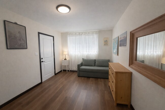 Photo - Aberdeen I Apartment