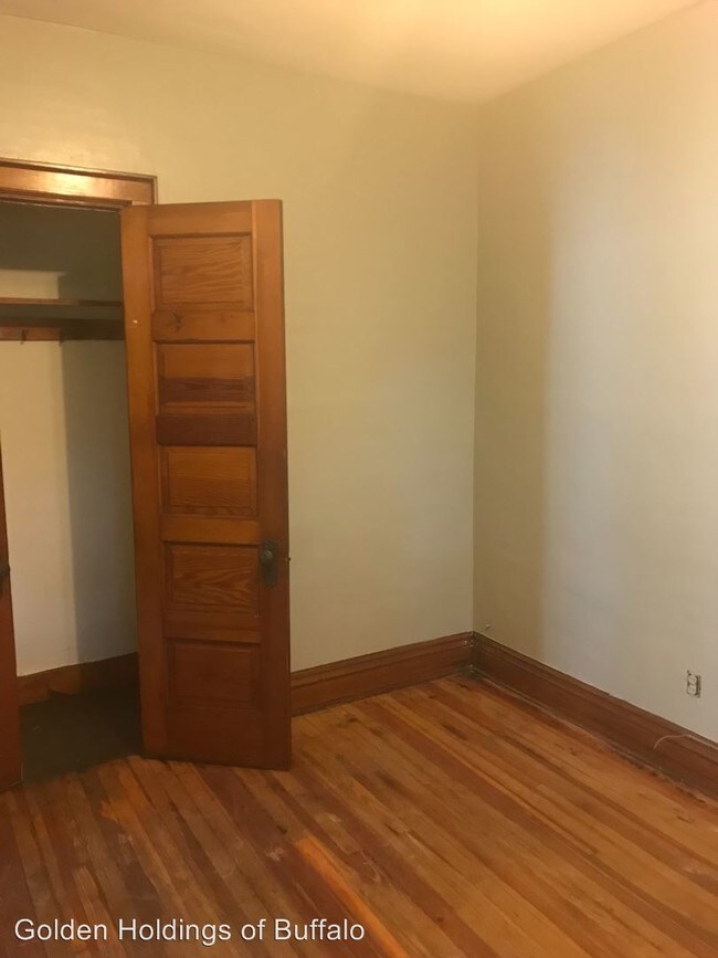 Foto del edificio - 480 E Ferry St