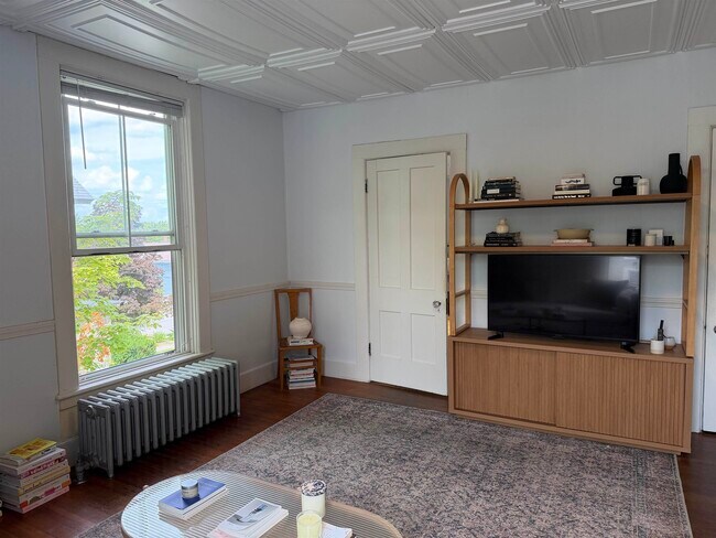 Building Photo - 31 Merrimack St