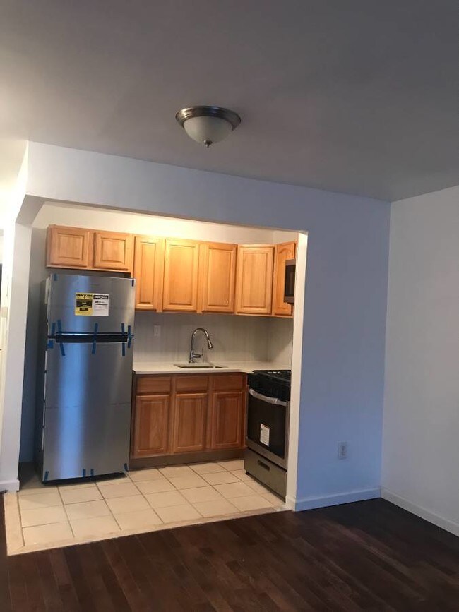 Building Photo - 3969 Carpenter Ave
