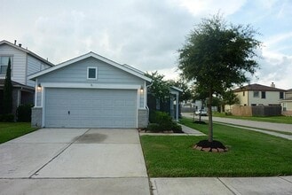 Building Photo - 15611 Red Pine Ridge Way