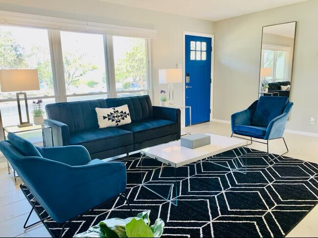 Foto del edificio - 3406 Maywood Dr