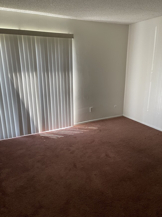 Bedroom - 2112 Clyde Ave
