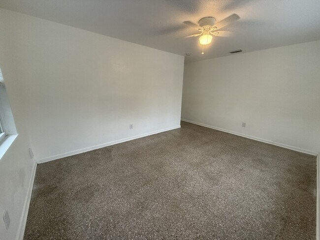 Foto del edificio - 4312 W Laurel St