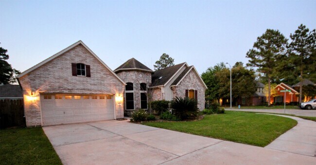 Foto del edificio - 10114 Crescent Bluff Ln